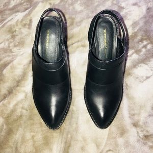 Heeled booties